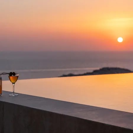 Santo Pure & 5* Oia (Santorini)